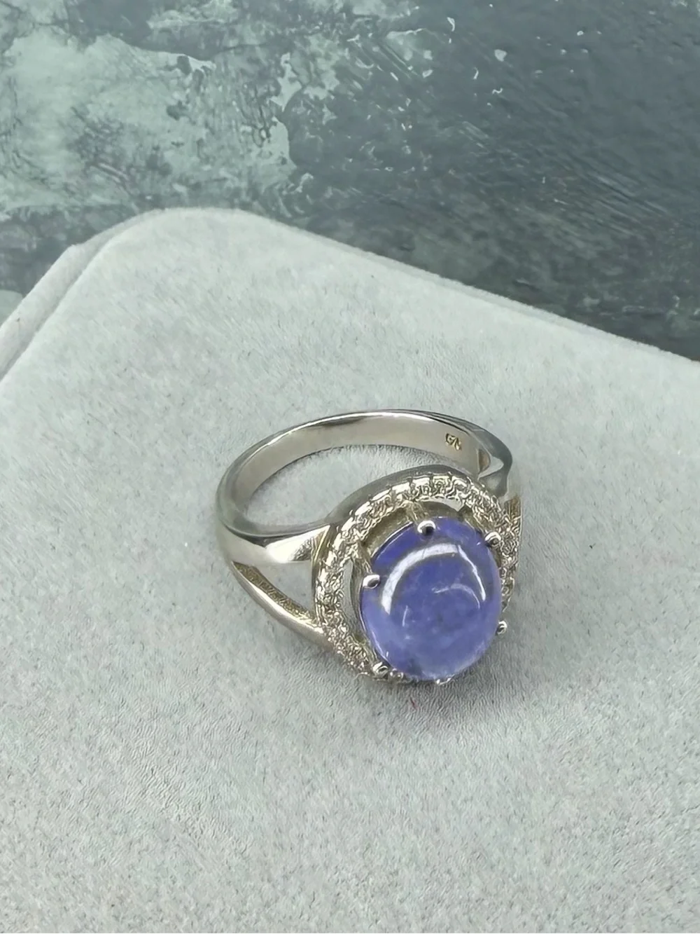 Enchanting 11x9mm Natural Blue Tanzanite 4.5CT Ring 925 Sterling Silver Size 7